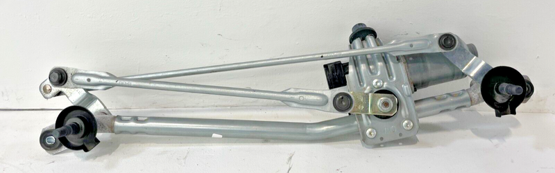 Load image into Gallery viewer, ⭐2021-2023 HYUNDAI ELANTRA FRONT WINDSHIELD WIPER TRANSMISSION LINKAGE W/ MOTOR⭐
