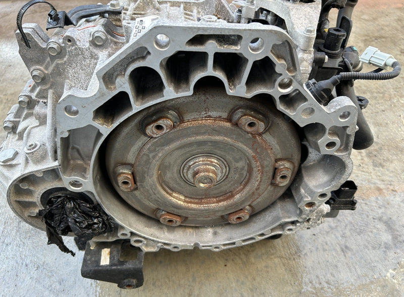 Load image into Gallery viewer, HYUNDAI PALISADE FWD AUTO TRANSMISSION ASSY 2023-2025 37K MILES 3.8L #NB1-TRU483

