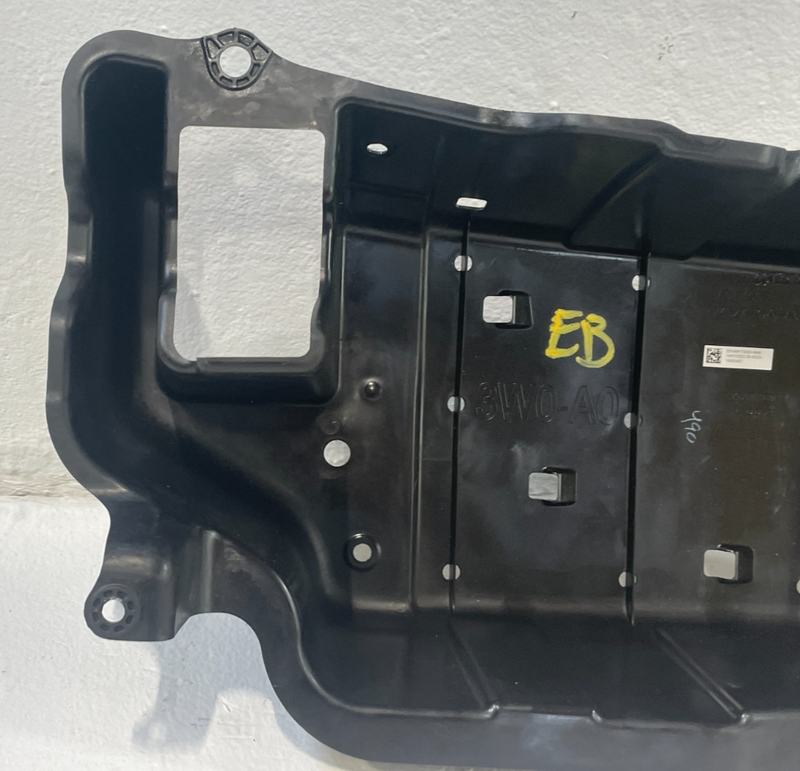 Load image into Gallery viewer, 23-25 HONDA HR-V FWD REAR RIGHT SIDE MID FLOOR LOWER UNDER COVER SHIELD # 100788
