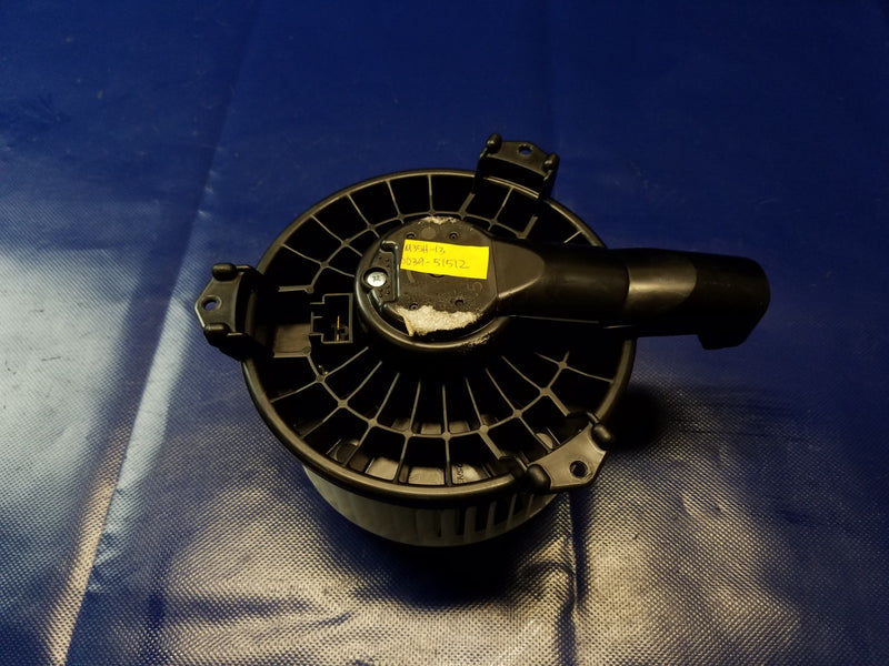 Load image into Gallery viewer, 2011-2019 INFINITI M35h M37 M56 Q70 Q70L AC HEATER BLOWER W/ FAN MOTOR # 51512
