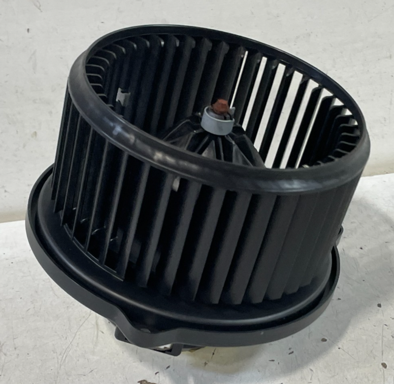 Load image into Gallery viewer, 2020-2022 HYUNDAI PALISADE FRONT DASH AC A/C HEATER BLOWER W/ FAN MOTOR # 102199
