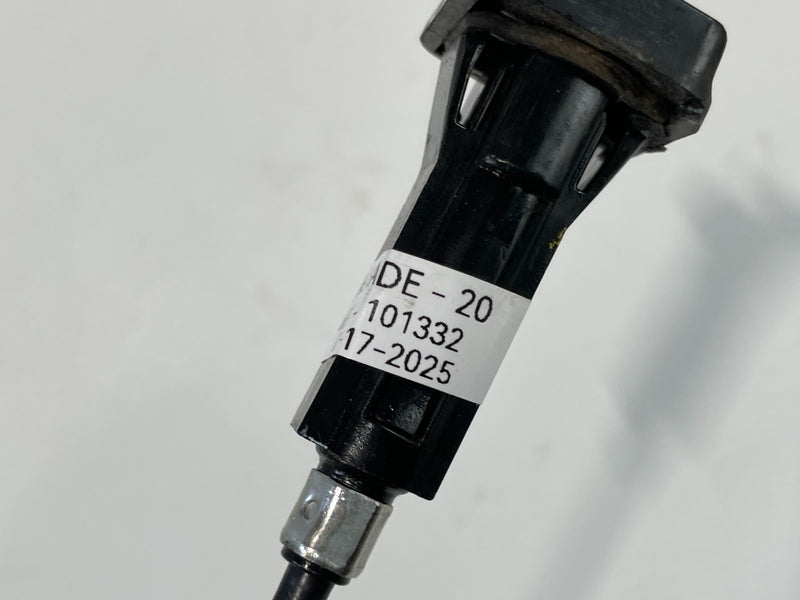 Load image into Gallery viewer, 2020 - 2022 HYUNDAI PALISADE FUEL FILLER DOOR LOCK LATCH ACTUATOR CABLE # 101332
