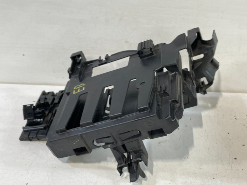 Load image into Gallery viewer, 19-20 BMW 330i 330i xDrive INTEGRATED POWER SUPPLY MODULE HOLDER BRACKET #98425D
