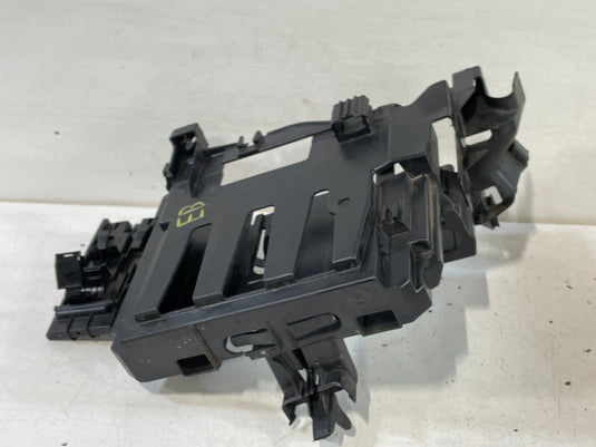 19-20 BMW 330i 330i xDrive INTEGRATED POWER SUPPLY MODULE HOLDER BRACKET