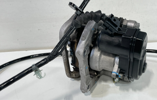 23-26 HONDA HR-V REAR RIGHT PASSENGER DISC BRAKE CALIPER W/ ABS SENSOR