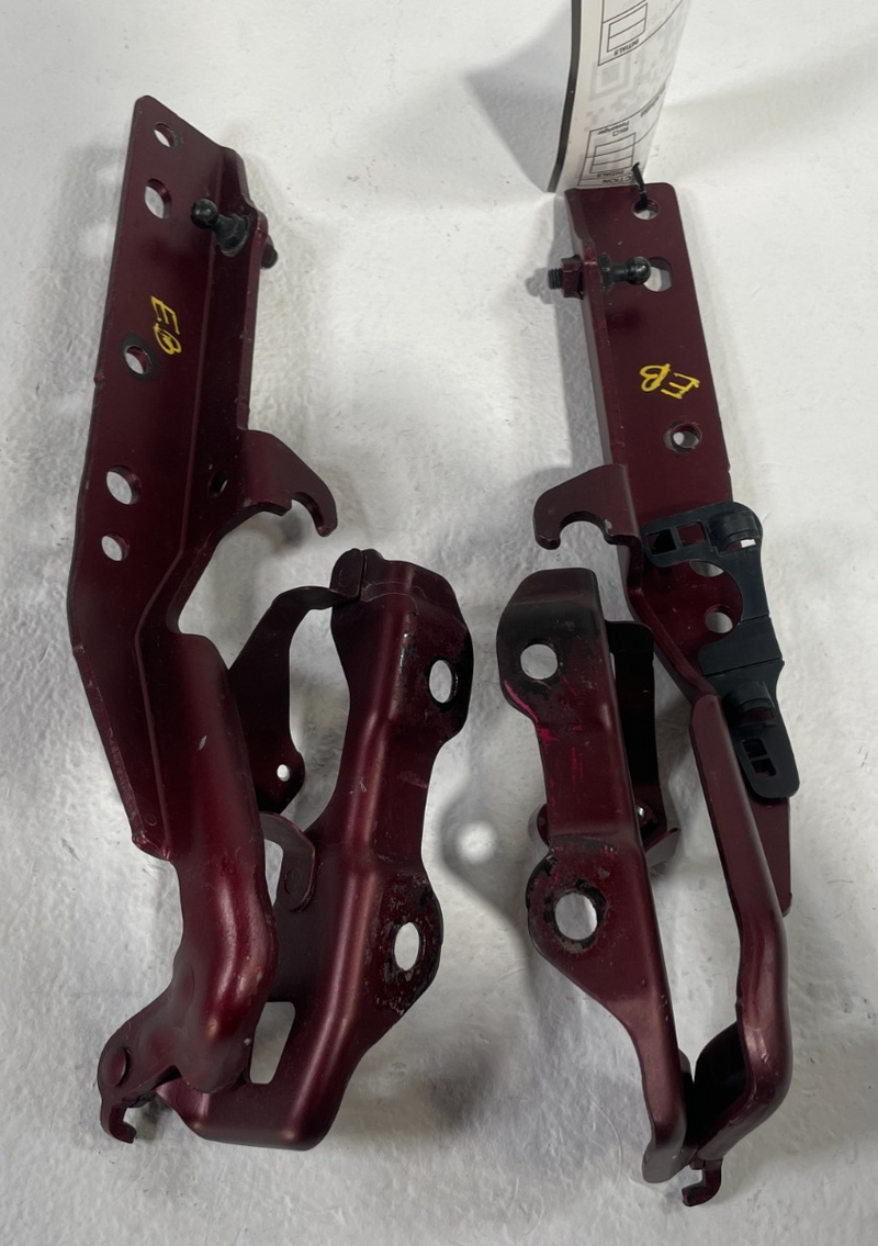 Load image into Gallery viewer, 2019-2025 ACURA RDX FRONT LEFT &amp; RIGHT SIDE HOOD BONNET HINGES PAIR RED # 105537
