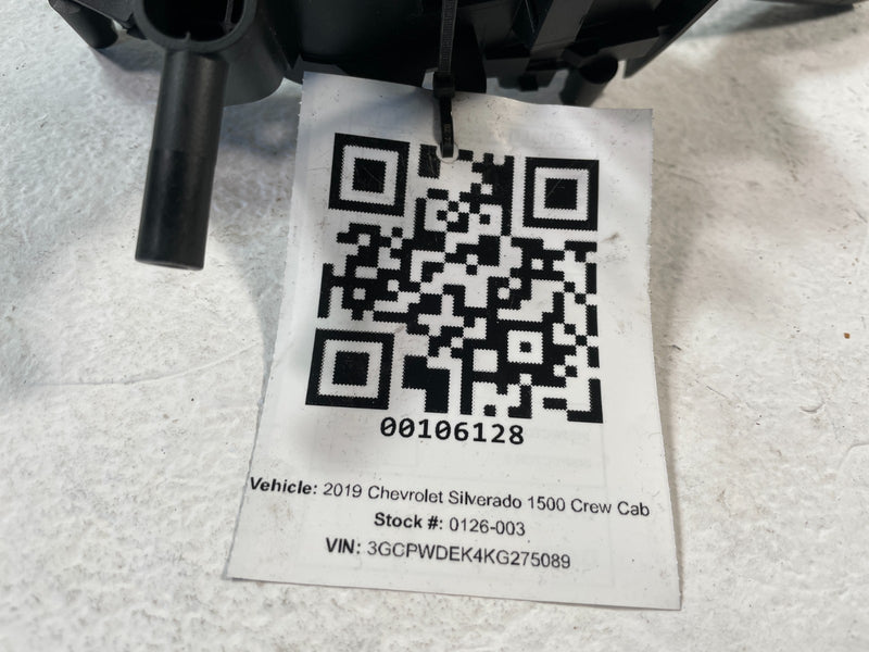 Load image into Gallery viewer, 2019 - 2023 CHEVROLET SILVERADO 1500 WIPER TURN SIGNAL CONTROL SWITCH # 106128
