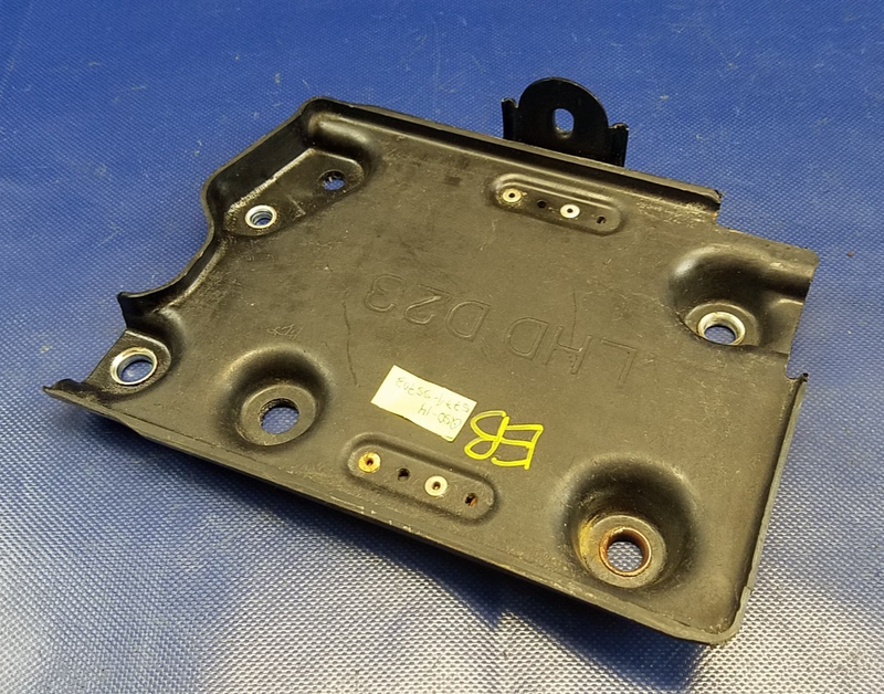 Load image into Gallery viewer, 2014-2024 INFINITI Q50 17-22 Q60 FRONT BATTERY TRAY MOUNT SUPPORT HOLDER # 55703
