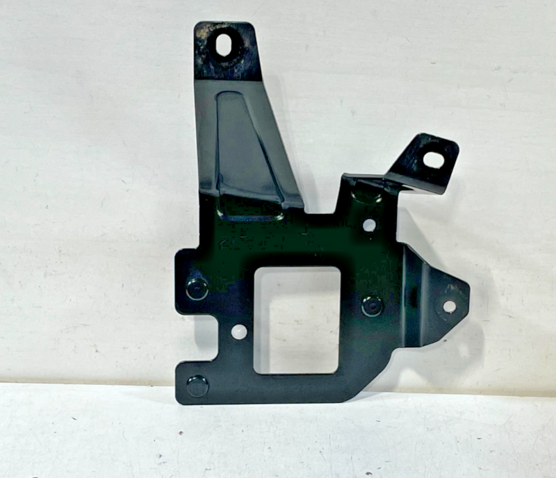 Load image into Gallery viewer, 20-22 HYUNDAI PALISADE REAR LEFT DRIVER BLIND SPOT RADAR SENSOR BRACKET # 100204
