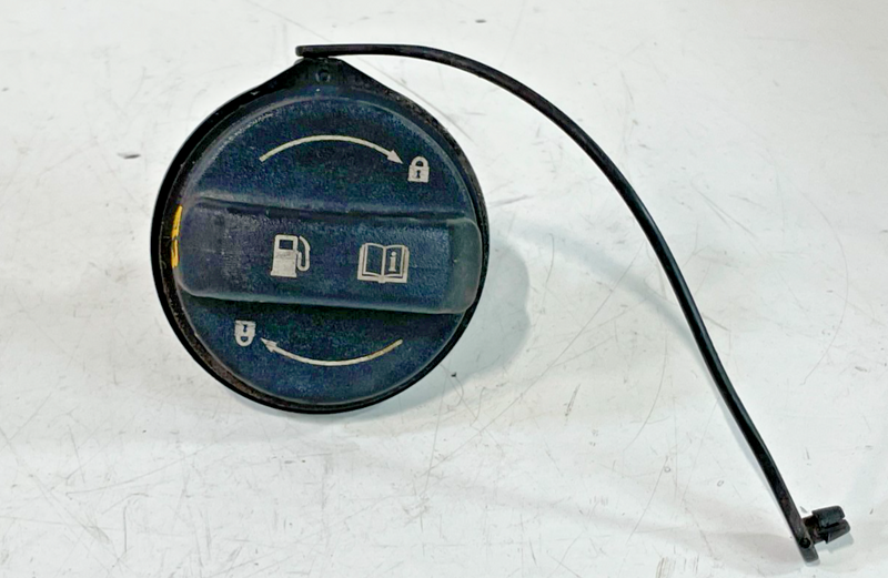 Load image into Gallery viewer, HYUNDAI ELANTRA SANTA FE PALISADE TUCSON REAR FUEL GAS TANK FILLER CAP # 102240
