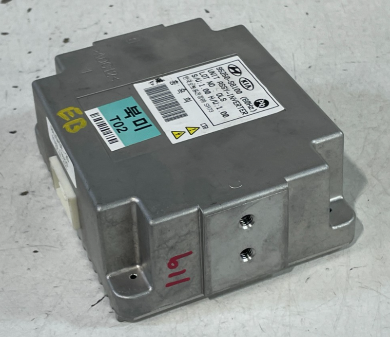 Load image into Gallery viewer, 2020-2022 HYUNDAI PALISADE POWER INVERTER SUPPLY CONTROL MODULE UNIT # 100820
