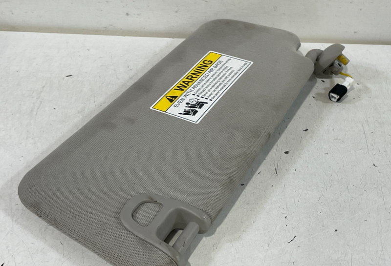 Load image into Gallery viewer, 23-25 HONDA ACCORD RIGHT PASSENGER SIDE SUNVISOR SUN VISOR 8323030AA01ZB # 99766
