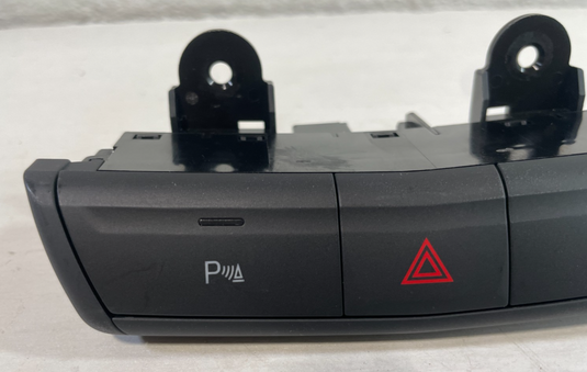 2020 - 2021 CADILLAC CT5 CT4 HAZARD WARNING CONTROL SWITCH BLACK