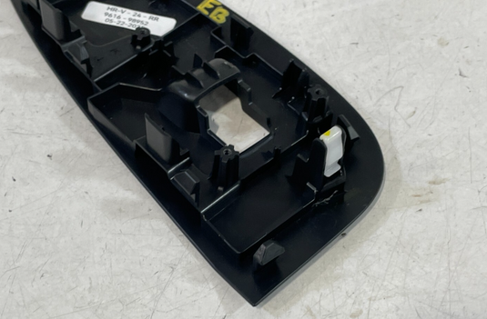 2023-2024 HONDA HR-V REAR RIGHT PASSENGER SIDE DOOR WINDOW BEZEL SWITCH
