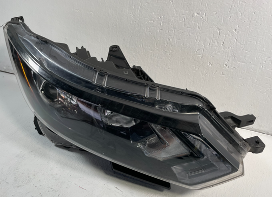 2020-2023 NISSAN ROGUE SPORT QASHQAI RIGHT HALOGEN HEADLIGHT HEADLAMP