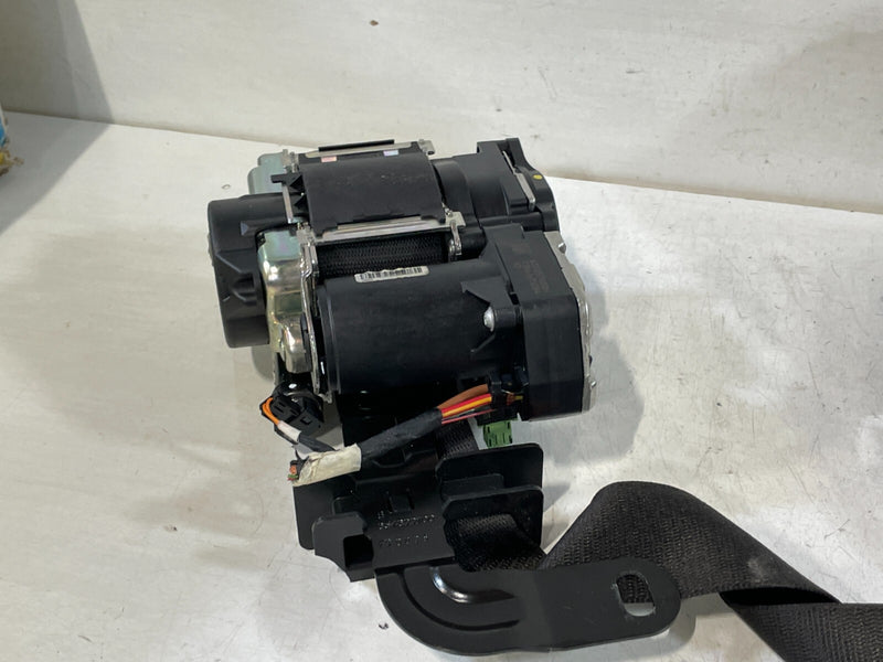 Load image into Gallery viewer, 2019-2024 BMW 330i 330e FRONT RIGHT PASSENGER SIDE SEAT BELT RETRACTOR # 98343
