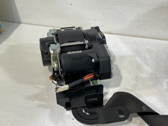 2019-2024 BMW 330i 330e FRONT RIGHT PASSENGER SIDE SEAT BELT RETRACTOR