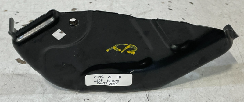 Load image into Gallery viewer, 2022-2024 HONDA CIVIC FRONT RIGHT BUMPER LOWER SUPPORT RAIL STAY BRACKET #100470
