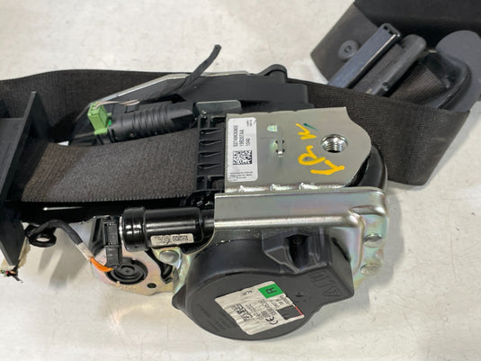 2019-2024 BMW 330i 330e FRONT RIGHT PASSENGER SIDE SEAT BELT RETRACTOR
