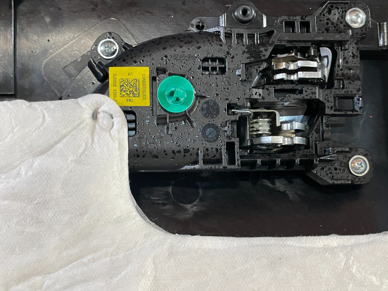 Load image into Gallery viewer, 2021-2023 HYUNDAI SANTA REAR LEFT DRIVER SIDE INTERIOR DOOR TRIM PANEL # 101937
