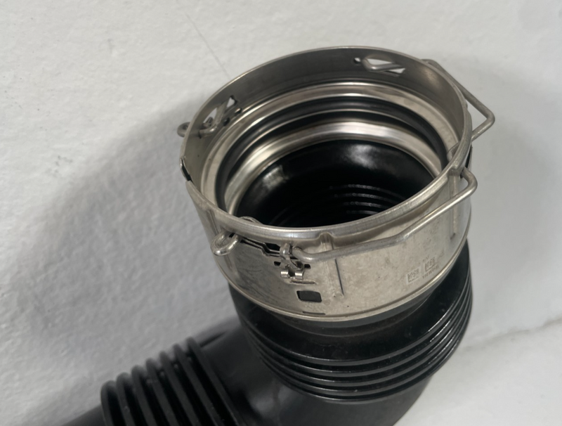 Load image into Gallery viewer, 2021-25 BMW G82 M4 M3 M2 FRONT RIGHT ENGINE AIR INTAKE FILTER HOSE PIPE # 105726

