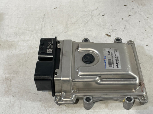 KIA STINGER GT-LINE ENGINE & TRANS CONTROL MODULE & AUDIO AMP W/ KEY FOB
