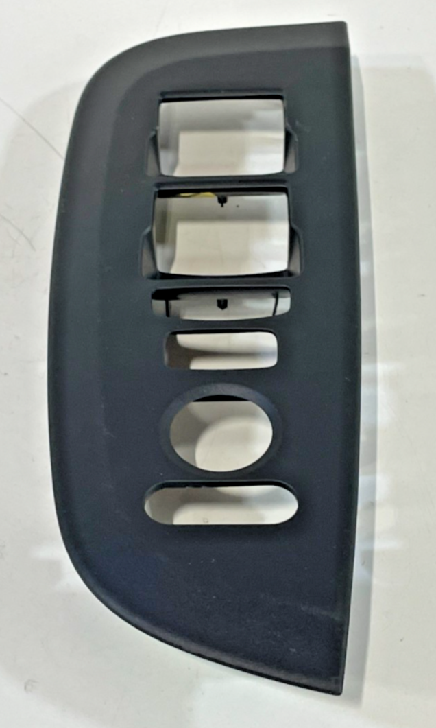 Load image into Gallery viewer, 23-25 HONDA HR-V FRONT LEFT DOOR WINDOW CONTROL SWITCH BEZEL TRIM COVER # 101629
