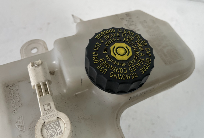 Load image into Gallery viewer, 22-25 BMW G82 M4 M3 M2 ABS ANTI LOCK POWER BRAKE BOOSTER MASTER CYLINDER 105693

