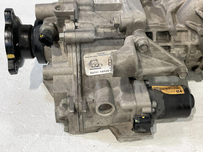 Load image into Gallery viewer, 2021-2025 HYUNDAI SANTA FE AWD REAR AXLE CARRIER DIFFERENTIAL ASSEMBLY # 102001
