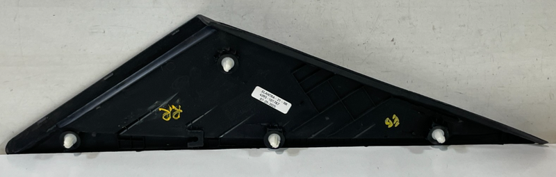 Load image into Gallery viewer, 2021-2023 HYUNDAI ELANTRA ELANTRA N REAR RIGHT SIDE C PILLAR TRIM PANEL # 101787
