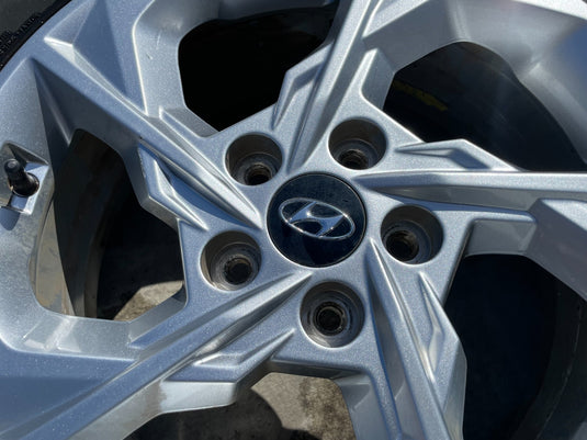 HYUNDAI TUCSON 17x7 5 SPOKE ALLOY WHEEL W/TIRE (ONLY#1) 2022-2024 # ML7-WH1331