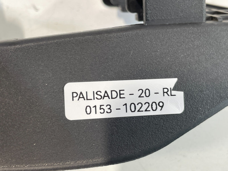 Load image into Gallery viewer, 20-22 HYUNDAI PALISADE REAR LEFT BLIND SPOT RADAR SENSOR MODULE BRACKET # 102209
