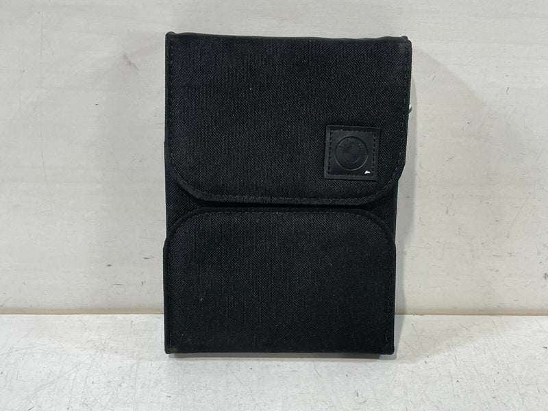 Load image into Gallery viewer, 2020 BMW 3 &amp; 5 SERIES SEDAN OWNERS MANUAL SET WITH BLACK COVER CASE # 98425i
