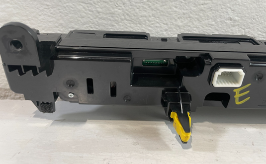 2023-2025 HYUNDAI PALISADE FRONT DASH MEDIA RADIO CONTROL SWITCH PANEL