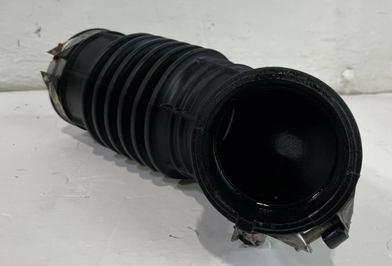 Load image into Gallery viewer, 16-25 HONDA CIVIC HR-V ENGINE AIR CLEANER INTAKE DUCT TUBE HOSE PIPE 2.0L #89561
