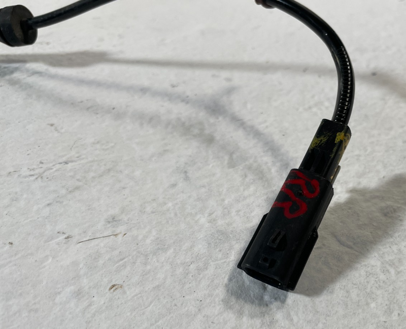 Load image into Gallery viewer, 21-23 NISSAN ROGUE SPORT QASHQAI FWD REAR ABS WHEEL SPEED SENSOR 2.0L #106207
