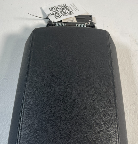 2023 - 2025 KIA SPORTAGE CENTER CONSOLE ARMREST LID TRIM COVER 2.5L