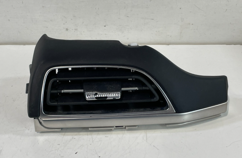 Load image into Gallery viewer, 20-22 PALISADE FRONT LEFT DASH AC AIR VENT GRILLE MOLDING W/ TRIM COVER # 102121
