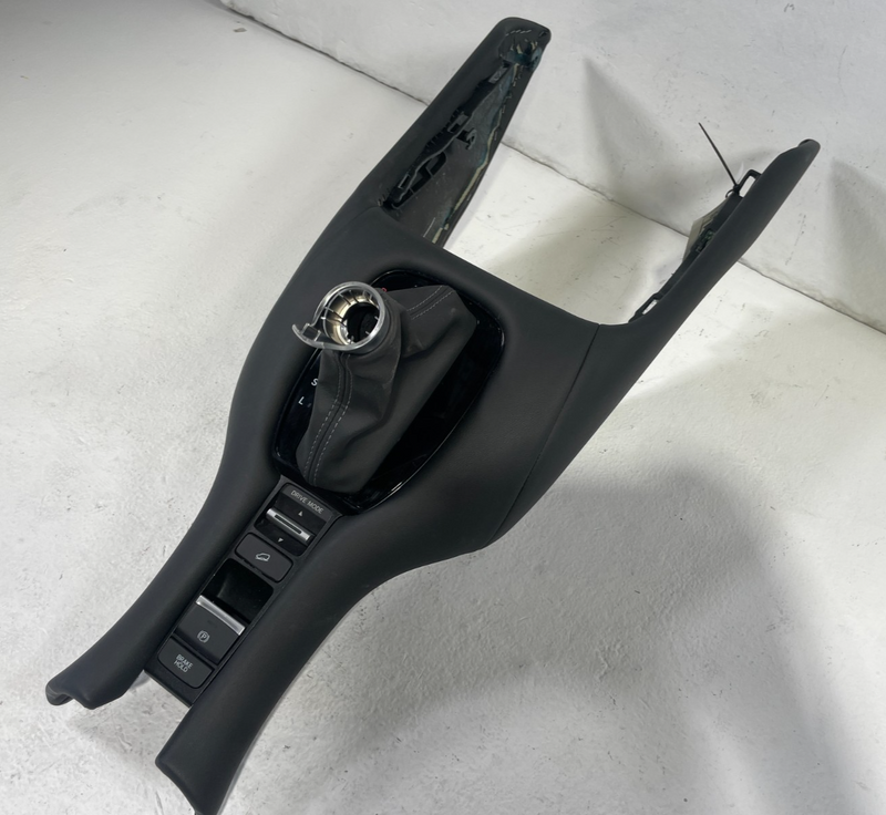 Load image into Gallery viewer, 2023-2025 HONDA HR-V LX UPPER CENTER CONSOLE TRIM PANEL ASSEMBLY BLACK # 105497
