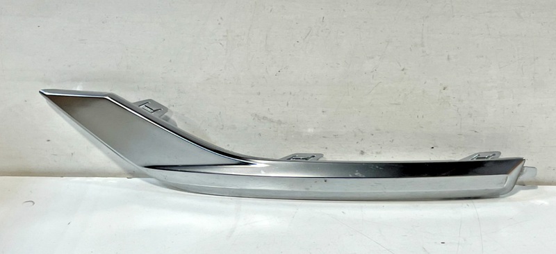 Load image into Gallery viewer, 21-23 HYUNDAI SANTA FE REAR RIGHT BUMPER COVER MOLDING CHROME TRIM STRIP #101893
