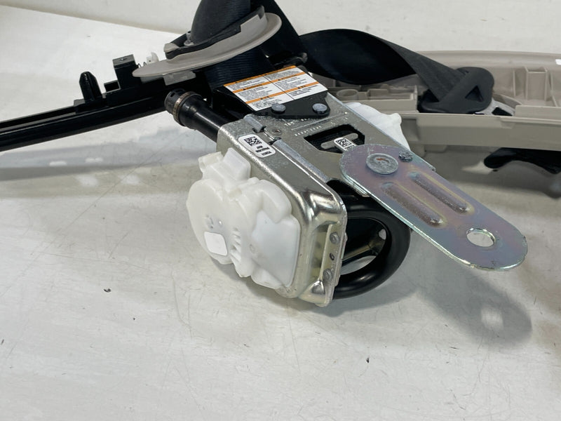 Load image into Gallery viewer, 2022-2025 HONDA CIVIC FRONT RIGHT SIDE SEAT BELT RETRACTOR W/ TENSIONER # 94906
