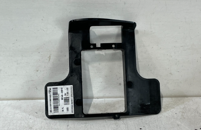 Load image into Gallery viewer, 22-23 GENESIS G70 REAR LEFT DRIVER SIDE BLIND SPOT RADAR MODULE BRACKET # 100952
