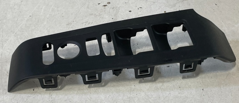 Load image into Gallery viewer, 2022 - 2025 HONDA CIVIC FRONT LEFT SIDE POWER DOOR WINDOW SWITCH BEZEL # 100457

