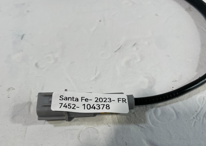 Load image into Gallery viewer, 21-23 HYUNDAI SANTA FE FRONT RIGHT PASSENGER SIDE ABS WHEEL SPEED SENSOR #104378
