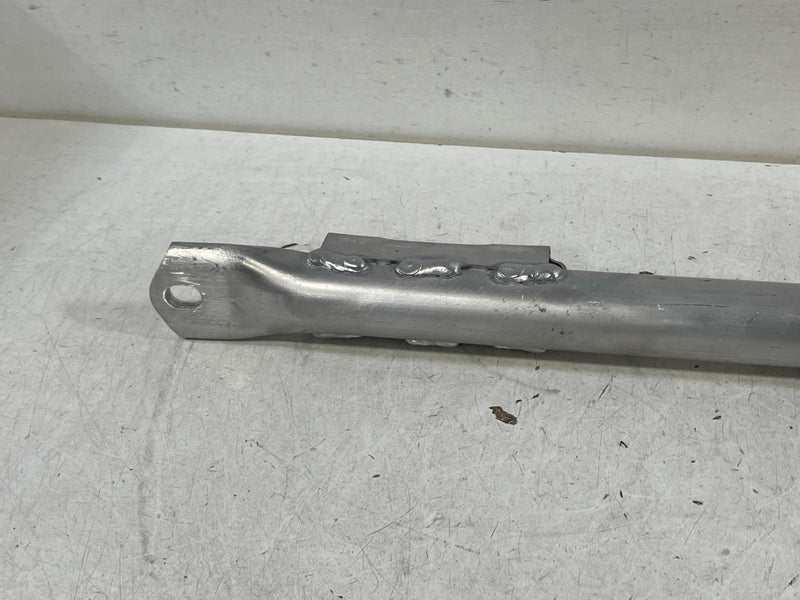 Load image into Gallery viewer, 2018-23 KIA STINGER LEFT SIDE FENDER REARWARD STRUT TOWER BRACE BRACKET # 99584
