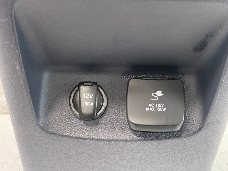 Load image into Gallery viewer, 23-25 HYUNDAI PALISADE REAR CENTER CONSOLE AIR VENT GRILLE PANEL ASSEMBLY 104120
