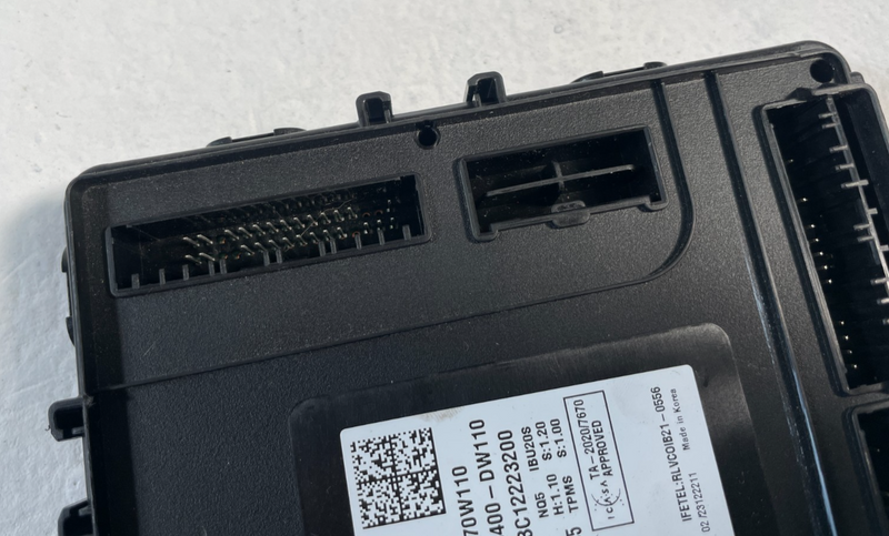 Load image into Gallery viewer, 23-25 KIA SPORTAGE ENGINE &amp; BODY CONTROL MODULE ECM BCM W/ KEY FOB 2.5L # 106584
