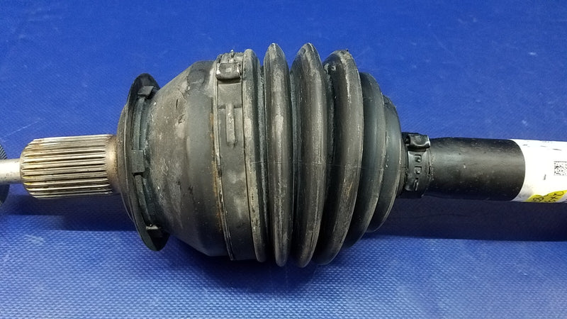 Load image into Gallery viewer, 2017 - 2019 INFINITI QX30 FWD FRONT RIGHT PASSENGER SIDE AXLE SHAFT # 74749
