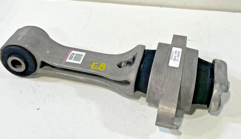 Load image into Gallery viewer, 21-23 HYUNDAI SANTA FE AWD REAR ENGINE MOTOR MOUNT TORQUE ARM ROLL ROD # 101902
