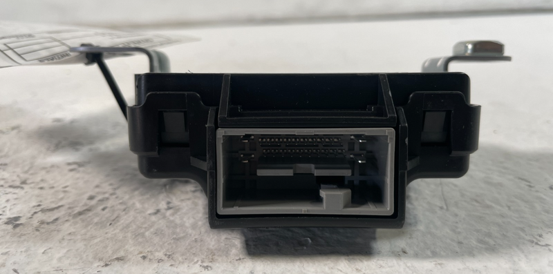 Load image into Gallery viewer, 2023-2025 HONDA PILOT AWD TRANSFER CASE POWERTRAIN COMPUTER MODULE # 105816
